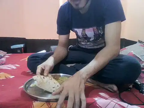 Snapshot of rahulkajuuu0909 chatting on November 7, 2025, 6:12 pm rahulkajuuu0909 online show from November 7, 2025, 6:12 pm