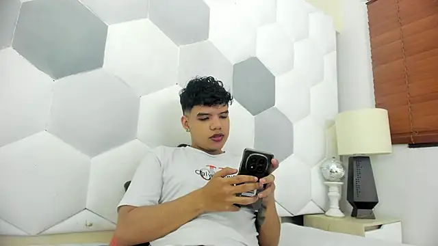 Axel Forte online show from December 18, 2025, 12:42 pm