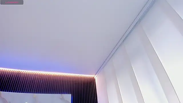 Snapshot of Ivaannaa_ chatting on April 25, 2026, 1:14 pm Ivaannaa online show from April 25, 2026, 1:14 pm