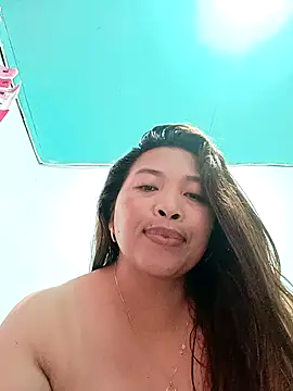Snapshot of Sweet_fatty18 chatting on April 19, 2026, 8:37 am Sweet fatty18 online show from April 19, 2026, 8:37 am