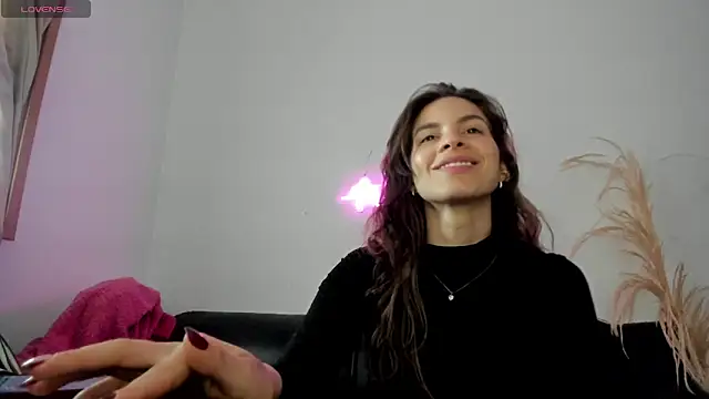 Snapshot of jessyegoldenn chatting on May 24, 2026, 7:36 pm jessyegoldenn online show from May 24, 2026, 7:36 pm
