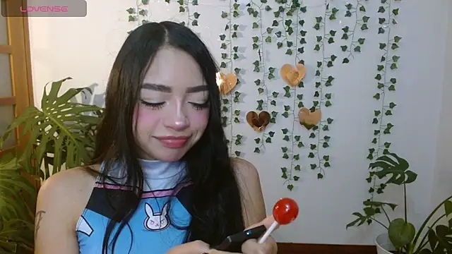 hellokitty  valery online show from April 24, 2026, 1:40 am