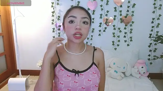 hellokitty  valery online show from April 3, 2026, 3:35 am