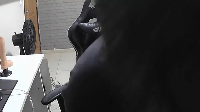 Snapshot of brancooodonto chatting on December 14, 2025, 12:50 am brancooodonto online show from December 14, 2025, 12:50 am