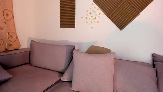 kit kat 10 online show from January 17, 2026, 4:27 am