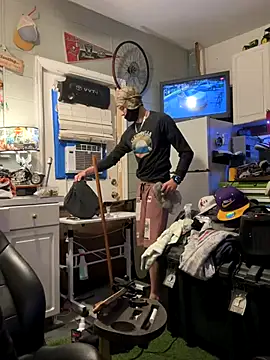 Snapshot of Polaroid_White chatting on November 29, 2025, 12:38 pm Polaroid White online show from November 29, 2025, 12:38 pm