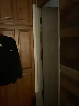 Snapshot of Polaroid_White chatting on November 18, 2025, 10:45 pm Polaroid White online show from November 18, 2025, 10:45 pm