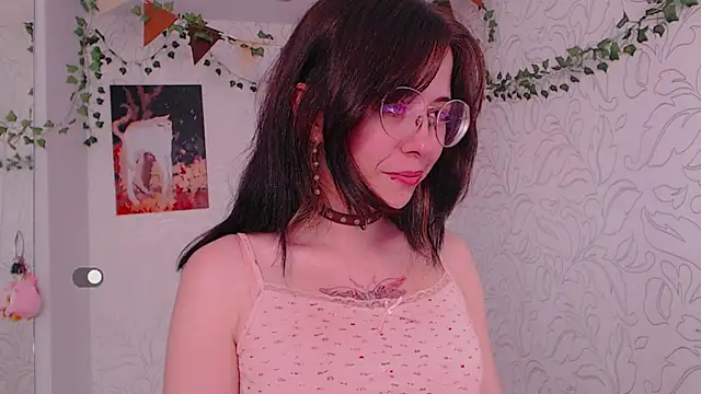 Snapshot of _miraclecattt_ chatting on September 15, 2025, 2:23 am miraclecattt online show from September 15, 2025, 2:23 am