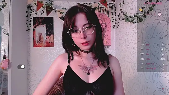 Snapshot of _miraclecattt_ chatting on November 8, 2025, 5:33 am miraclecattt online show from November 8, 2025, 5:33 am