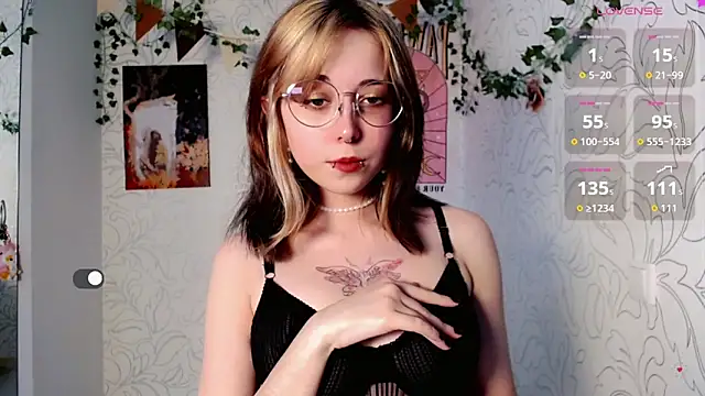  miraclecattt  online show from February 24, 2026, 7:31 am