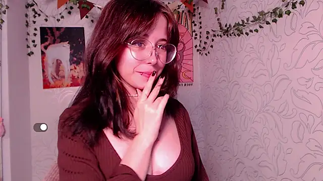 Snapshot of _miraclecattt_ chatting on October 13, 2025, 11:12 am miraclecattt online show from October 13, 2025, 11:12 am