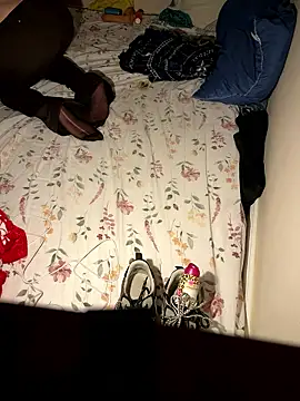 femboybandi online show from January 12, 2026, 1:12 am