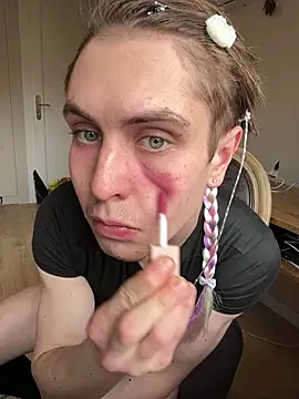 femboybandi online show from February 20, 2026, 11:23 am