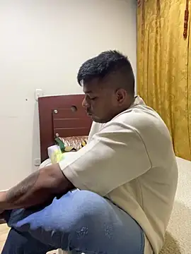 Saipuer31 online show from April 12, 2026, 12:36 am