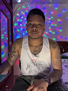 Snapshot of Saipuer31 chatting on February 22, 2026, 8:43 pm Saipuer31 online show from February 22, 2026, 8:43 pm