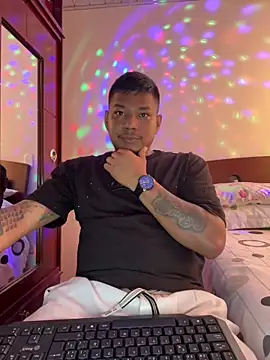 Snapshot of Saipuer31 chatting on February 18, 2026, 6:04 pm Saipuer31 online show from February 18, 2026, 6:04 pm