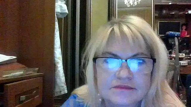 Snapshot of Heidi-Helga chatting on September 18, 2025, 3:09 am Heidi-Helga online show from September 18, 2025, 3:09 am