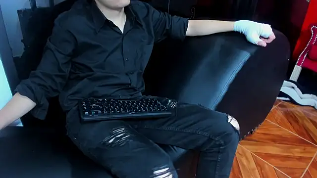 Snapshot of Versene_Zantt chatting on March 7, 2025, 3:49 pm Versene Zantt online show from March 7, 2025, 3:49 pm