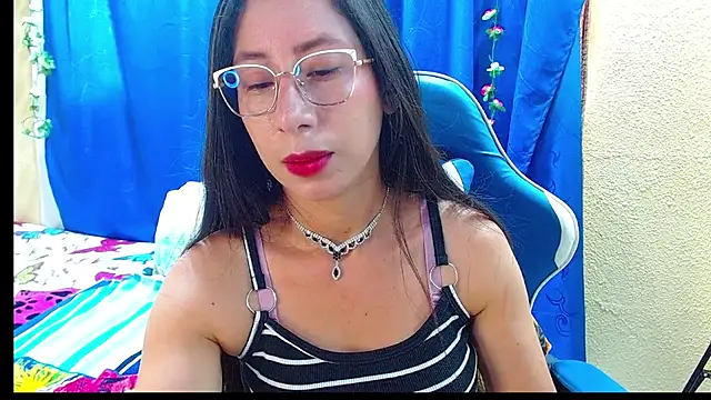 Snapshot of Gia_leinn chatting on June 26, 2026, 4:02 pm Gia leinn online show from June 26, 2026, 4:02 pm