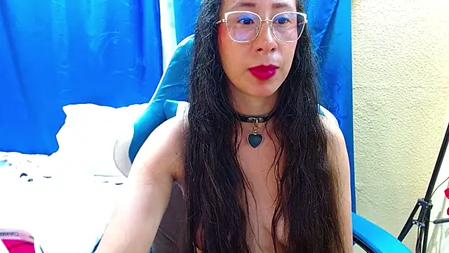 Snapshot of Gia_leinn chatting on June 4, 2026, 2:38 am Gia leinn online show from June 4, 2026, 2:38 am