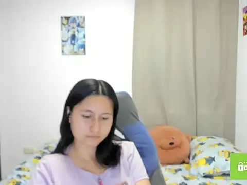 xoxo kiitty online show from December 15, 2025, 11:31 pm