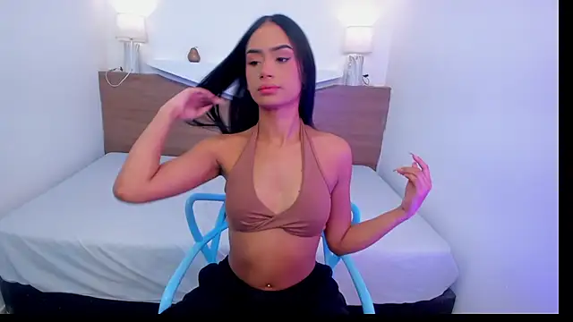 ChloeMoon9 online show from December 3, 2025, 11:53 am