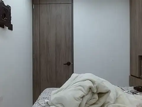  luna 777 online show from March 26, 2026, 12:31 am