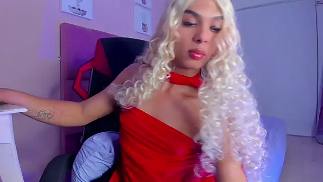 Snapshot of CHANELL_11INCHES chatting on December 3, 2025, 11:58 pm CHANELL 11INCHES online show from December 3, 2025, 11:58 pm