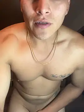 MaxxxSteil online show from February 18, 2026, 5:49 am