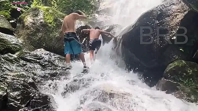 Snapshot of angel_and_deen chatting on March 17, 2025, 1:24 am angel and deen online show from March 17, 2025, 1:24 am