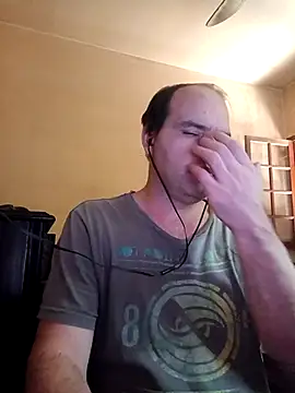 Jovissoares7ye online show from April 11, 2026, 4:10 pm