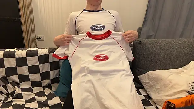 Snapshot of tommy_colson chatting on November 24, 2025, 8:20 pm tommy colson online show from November 24, 2025, 8:20 pm