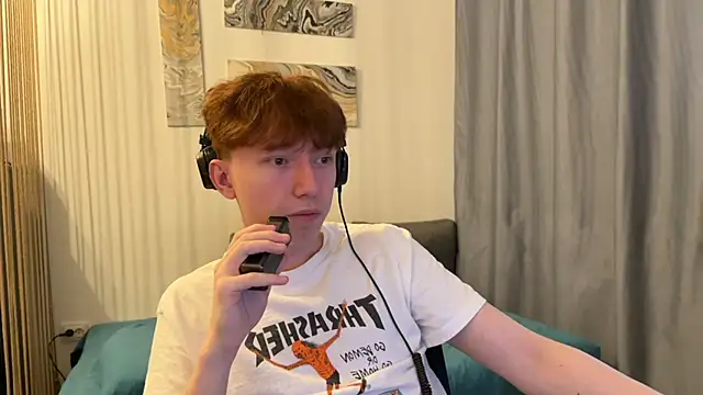 Snapshot of tommy_colson chatting on December 3, 2025, 9:53 am tommy colson online show from December 3, 2025, 9:53 am