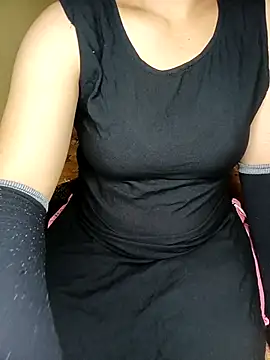 Snapshot of geetha_telugu_kan277 chatting on October 28, 2025, 4:17 pm geetha telugu kan277 online show from October 28, 2025, 4:17 pm