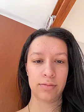 Snapshot of Soy_Sara7 chatting on December 17, 2025, 2:11 pm Soy Sara7 online show from December 17, 2025, 2:11 pm