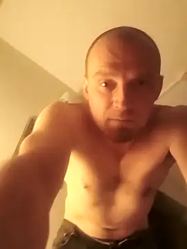 Snapshot of great_feeling chatting on December 17, 2025, 9:53 pm great feeling online show from December 17, 2025, 9:53 pm