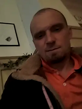 Snapshot of great_feeling chatting on December 15, 2025, 9:42 pm great feeling online show from December 15, 2025, 9:42 pm