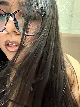 Snapshot of virginbrunette99 chatting on December 14, 2025, 2:07 am virginbrunette99 online show from December 14, 2025, 2:07 am