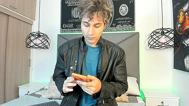 buddy whitte online show from October 31, 2025, 11:51 am