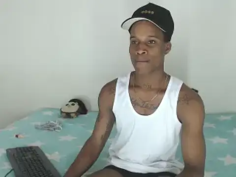 thomas love11 online show from February 28, 2025, 5:04 am