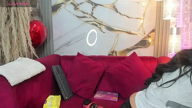 Snapshot of Bella_williamss_ chatting on December 17, 2025, 7:41 pm Bella williamss online show from December 17, 2025, 7:41 pm