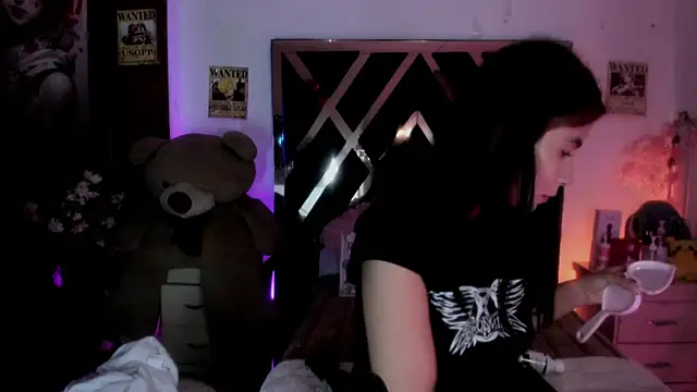 Minami Nakamura online show from April 18, 2026, 2:47 am