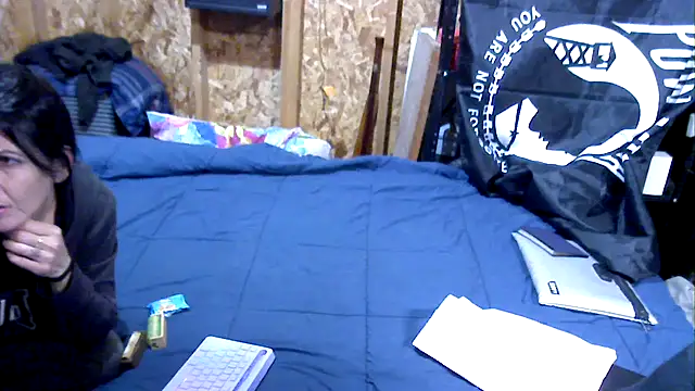 SillyRabbitz online show from November 6, 2025, 3:10 am