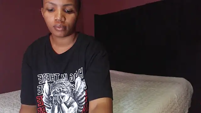 Snapshot of xMiAmor chatting on February 19, 2026, 8:00 am xMiAmor online show from February 19, 2026, 8:00 am