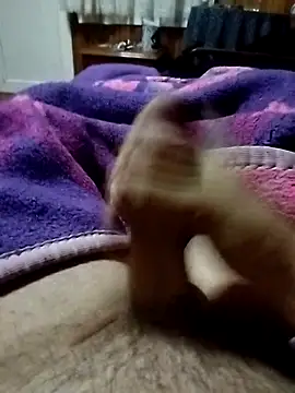 Snapshot of surfacespurt54 chatting on December 2, 2025, 12:33 am surfacespurt54 online show from December 2, 2025, 12:33 am