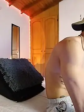 morenosiam online show from November 30, 2025, 10:21 pm