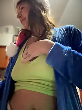 Snapshot of NaughtyLittleVeteran chatting on December 1, 2025, 9:43 am NaughtyLittleVeteran online show from December 1, 2025, 9:43 am