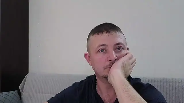 Snapshot of _KissMyAss_ chatting on January 13, 2026, 11:30 pm KissMyAss online show from January 13, 2026, 11:30 pm