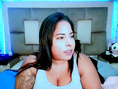 Snapshot of indiantopaz694u chatting on November 14, 2025, 4:43 pm indiantopaz694u online show from November 14, 2025, 4:43 pm