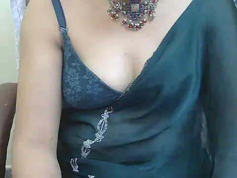 Snapshot of Lovely_Manvi chatting on November 5, 2025, 4:21 pm Lovely Manvi online show from November 5, 2025, 4:21 pm